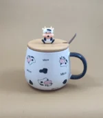 ماگ سرامیکی اعلا طرح گاو ( درب بامبو ) - فراکالا - Premium ceramic mug with cow design (bamboo lid)