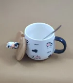 ماگ سرامیکی اعلا طرح گاو ( درب بامبو ) - فراکالا - Premium ceramic mug with cow design (bamboo lid)